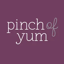 pinchofyum.com